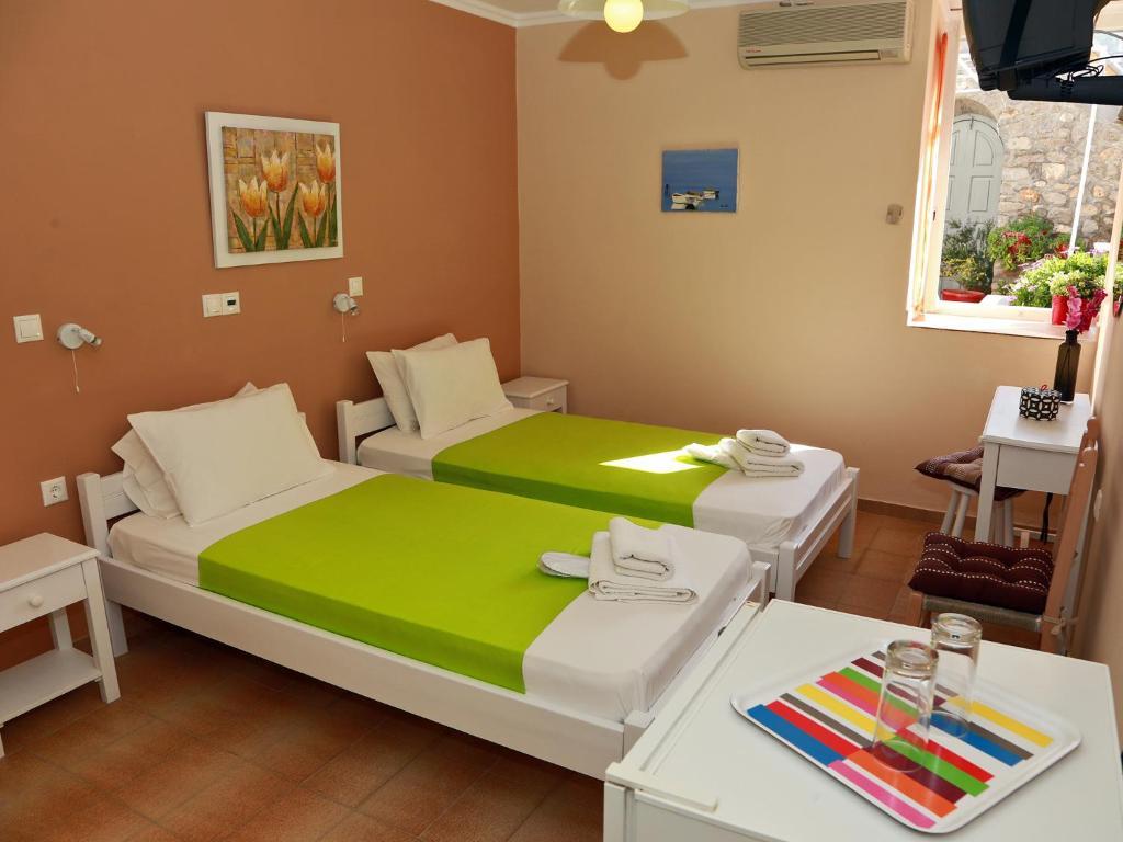 Theano Guesthouse Hydra  Exteriör bild